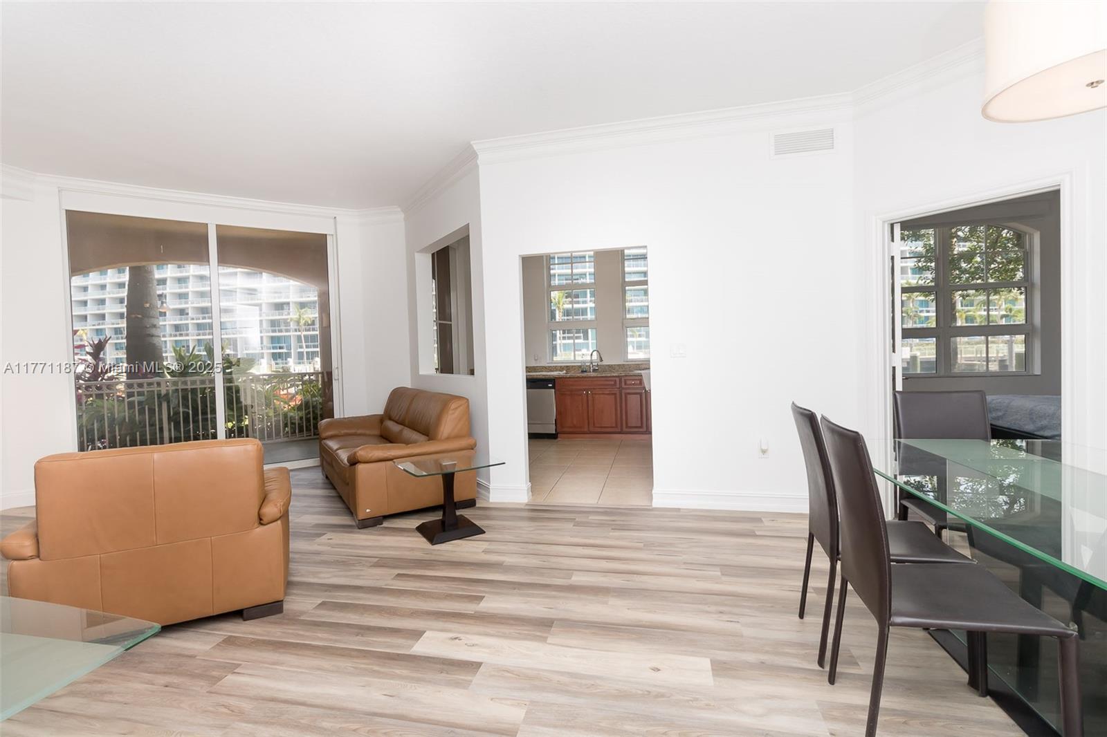 ALAQUA CONDO - Residential