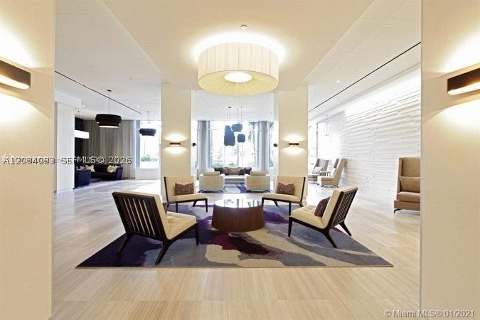 100 Bayview Dr 1405