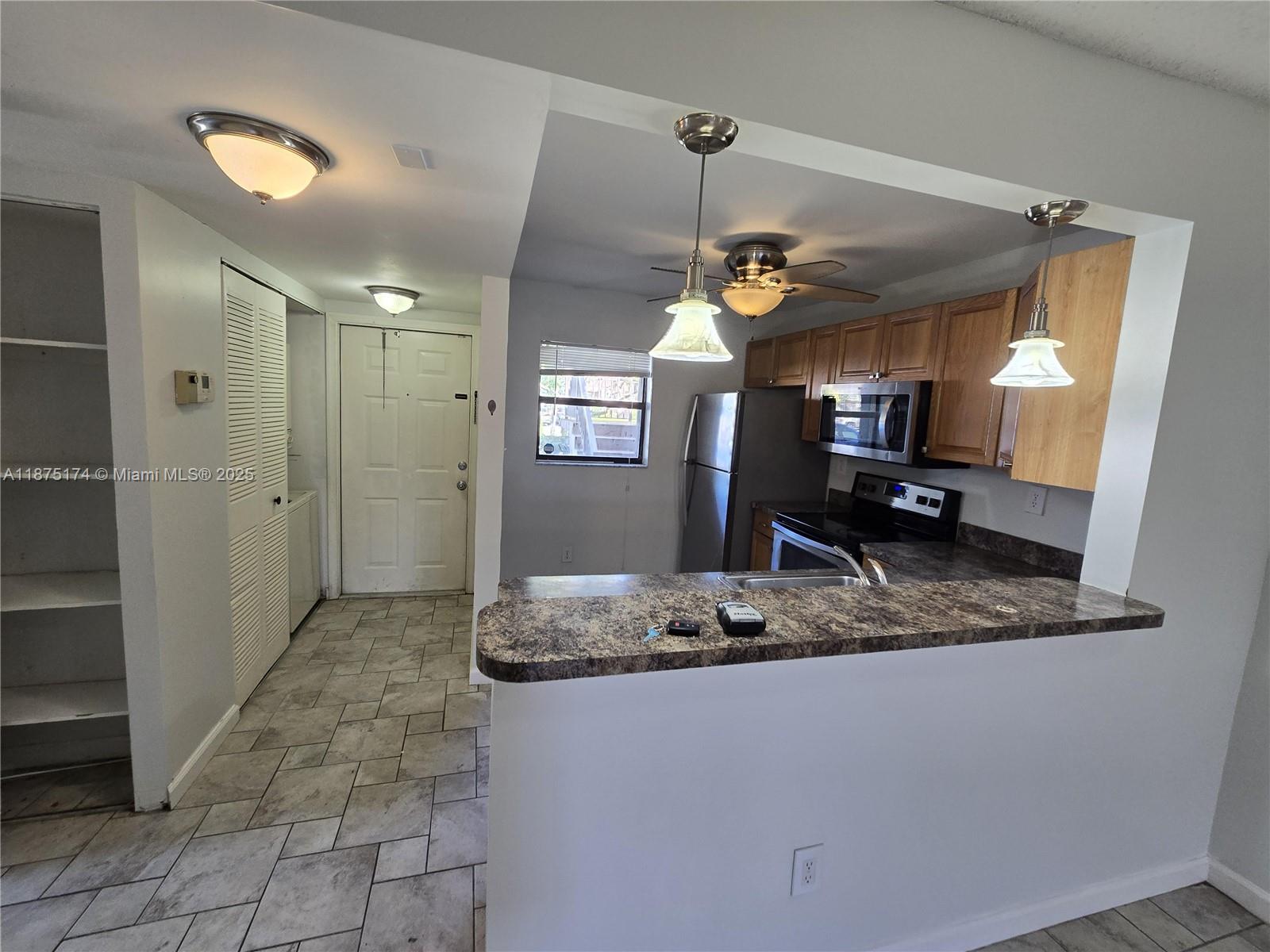 FAIRVIEW AT PEMBROKE POIN - Residential Lease