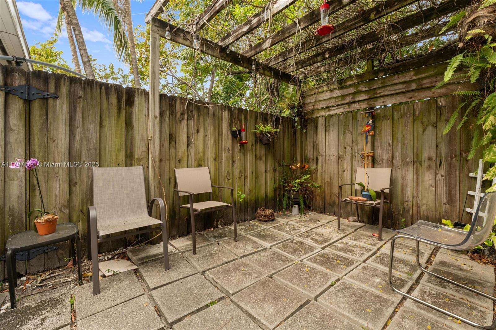 WOODSIDE - Residential Lease
