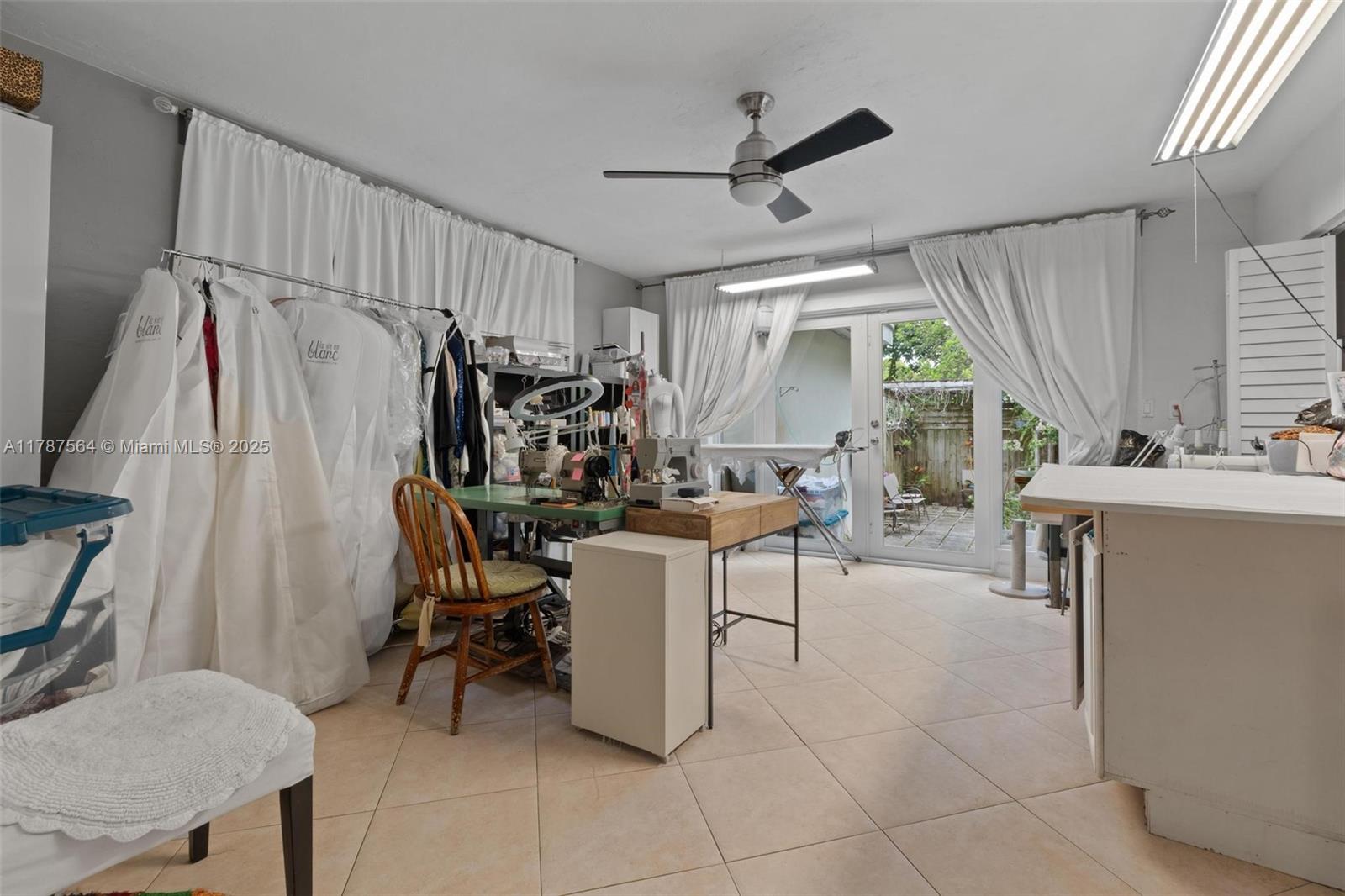 WOODSIDE - Residential Lease