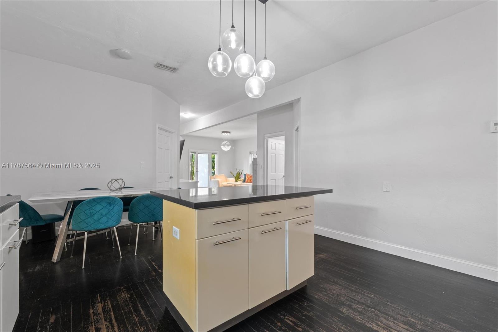 WOODSIDE - Residential Lease