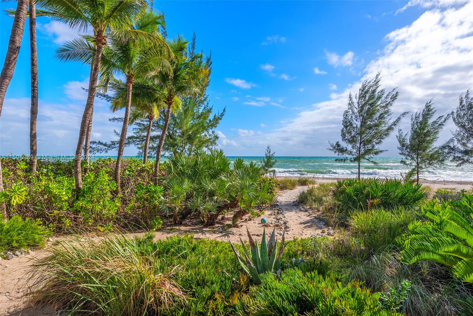 GOLDEN BEACH SEC C - Residential Lease