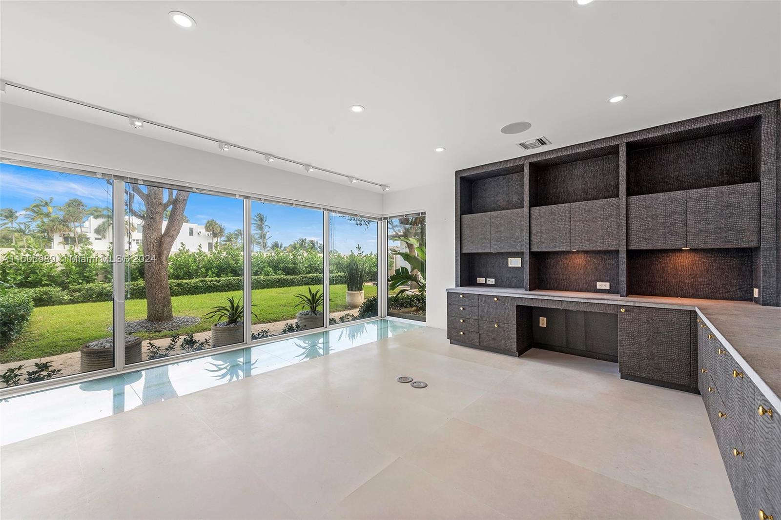 GOLDEN BEACH SEC C - Residential Lease