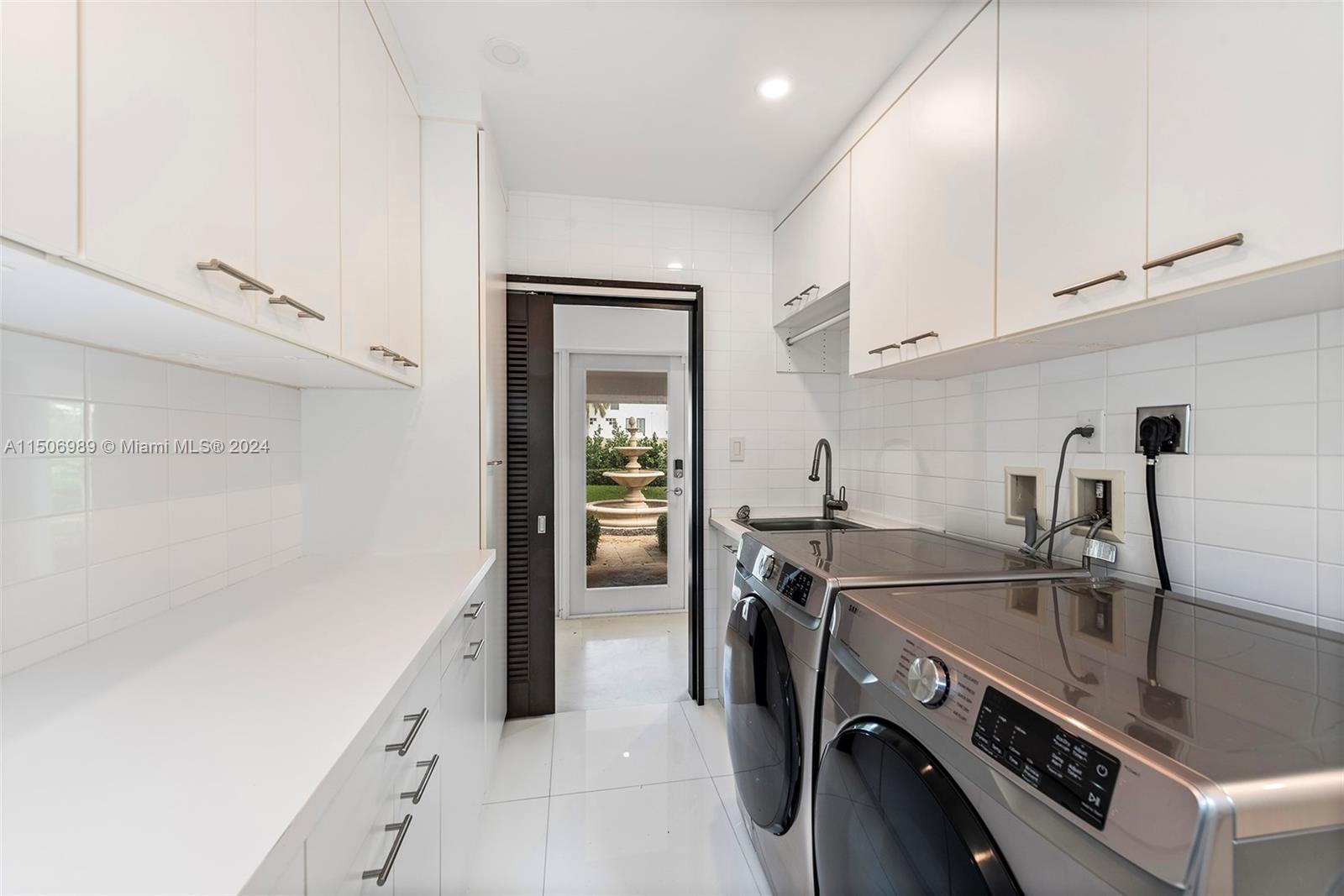GOLDEN BEACH SEC C - Residential Lease