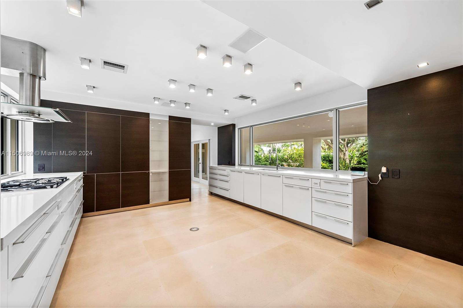 GOLDEN BEACH SEC C - Residential Lease