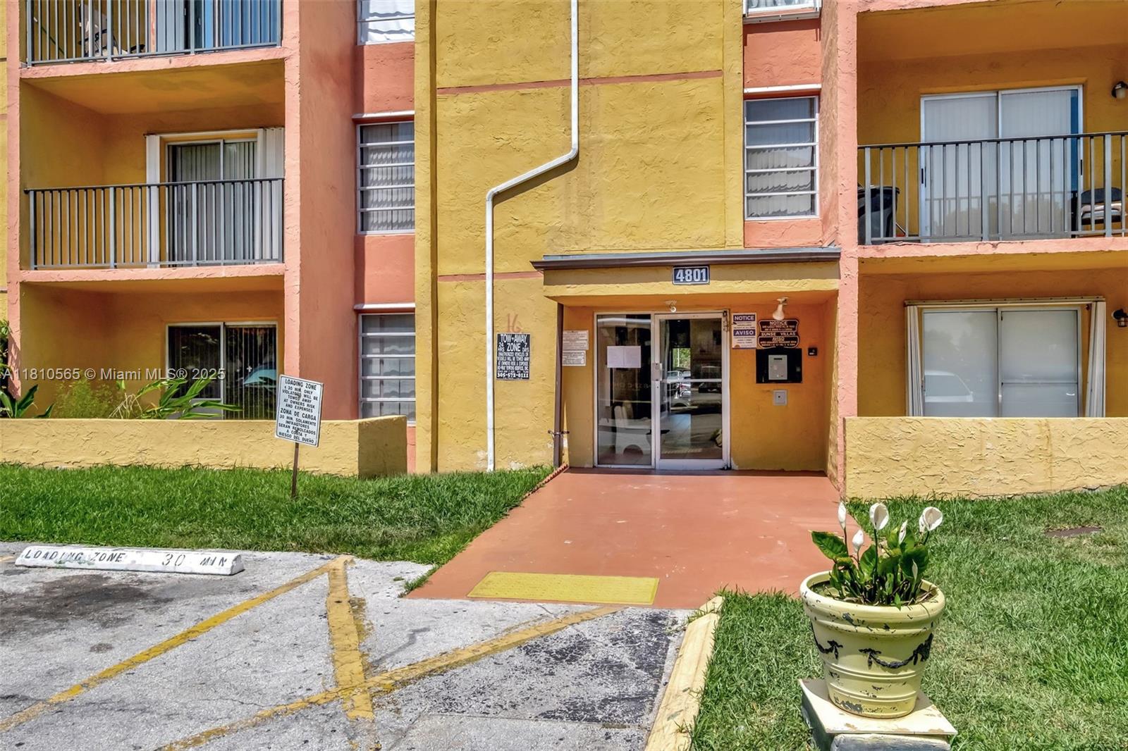 SUNSET VILLAS NO 3 CONDO - Residential