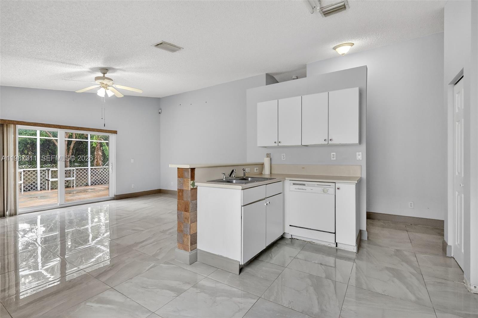 CENTEX-REPLAT OF A PORTIO - Residential