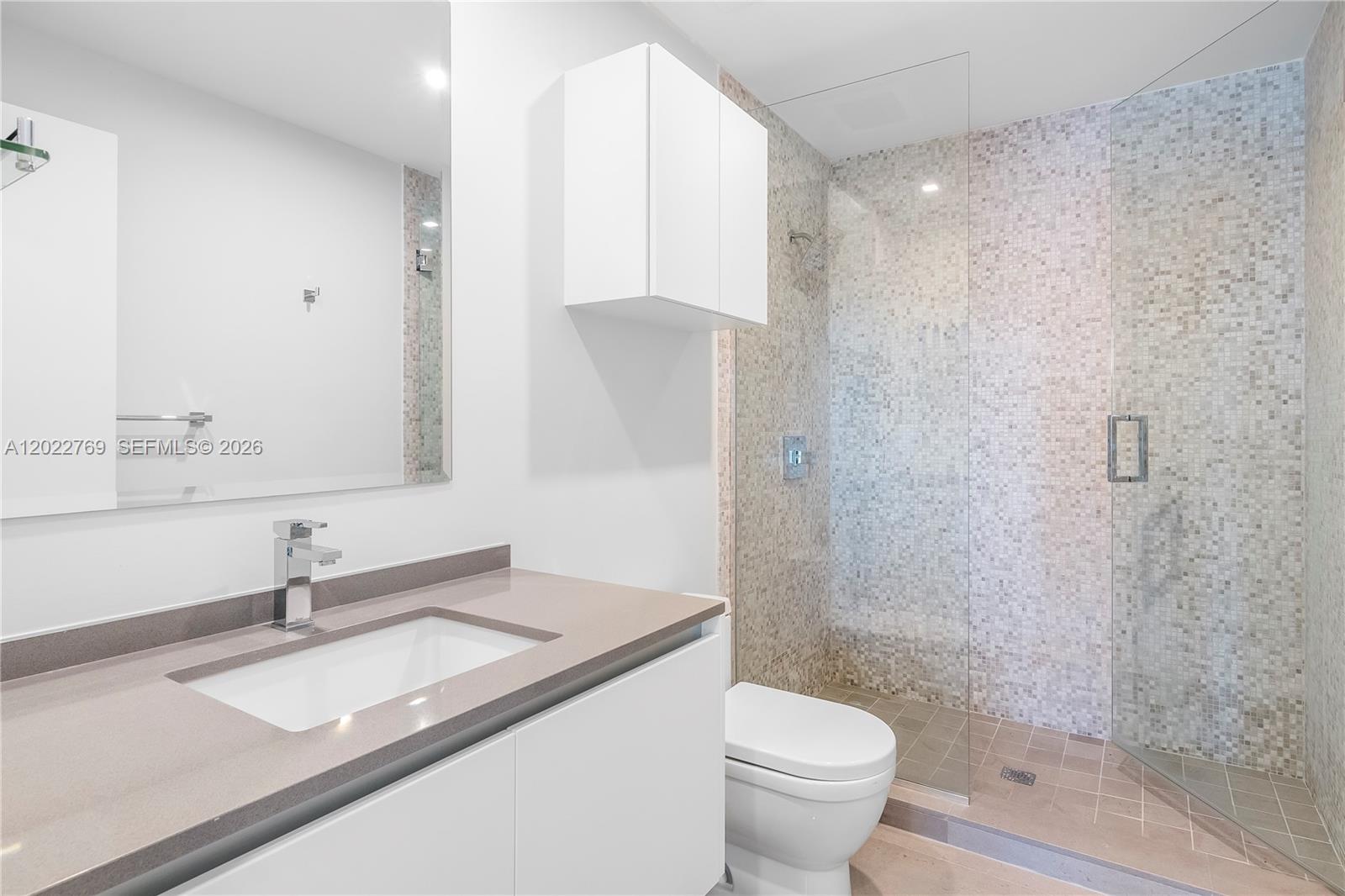 REACH CONDO - Residential