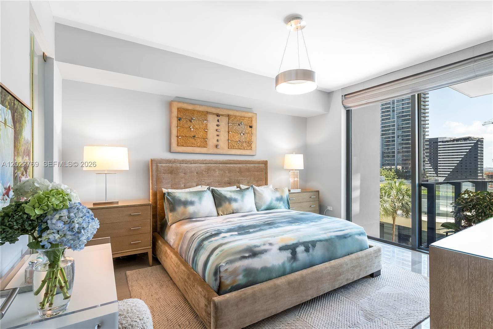 REACH CONDO - Residential