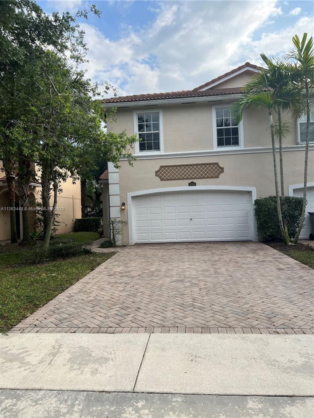 Photo of 4594 Thornwood Cir, West Palm Beach, FL 33418 (MLS # A11363448)