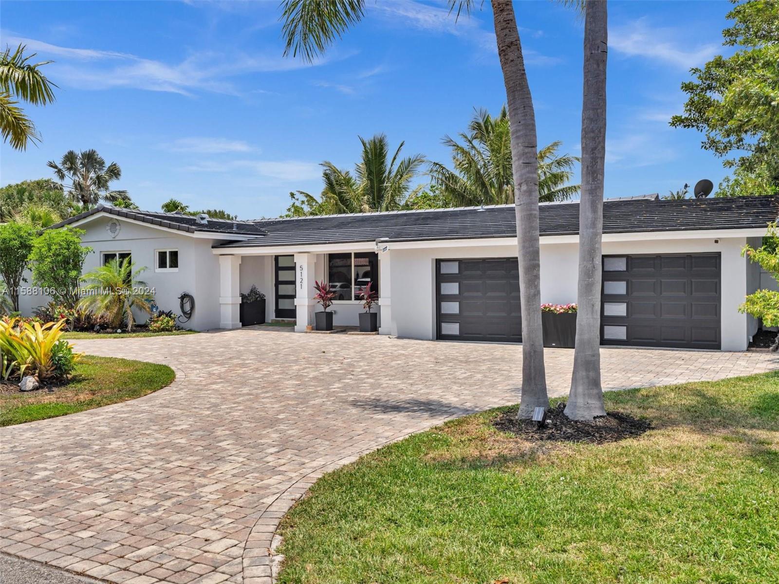 Property for Sale at 5121 Ne 30th Terrace Ter, Lighthouse Point, Broward County, Florida - Bedrooms: 4 
Bathrooms: 3  - $1,499,000