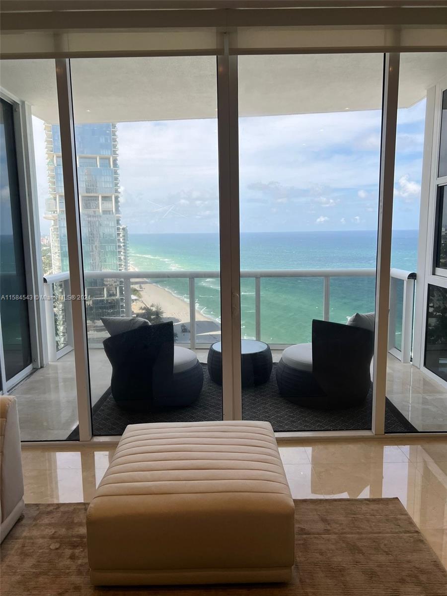 TRUMP ROYALE CONDO - Residential