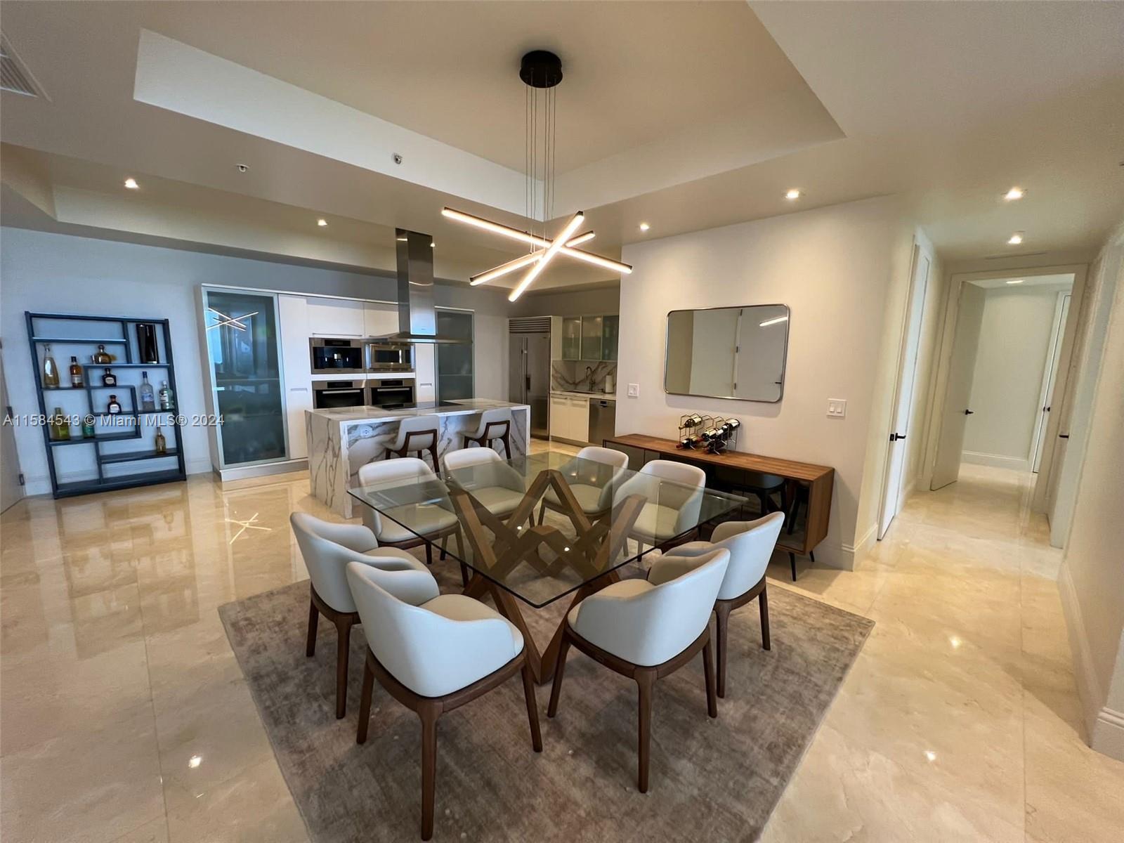 TRUMP ROYALE CONDO - Residential