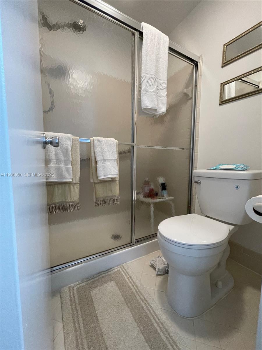 POND APPLE PLACE IV-B CON - Residential