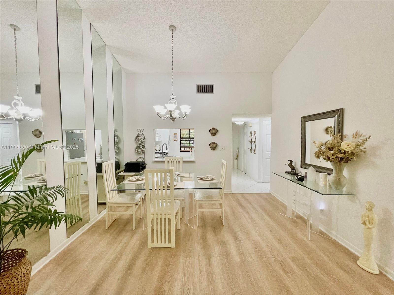 POND APPLE PLACE IV-B CON - Residential