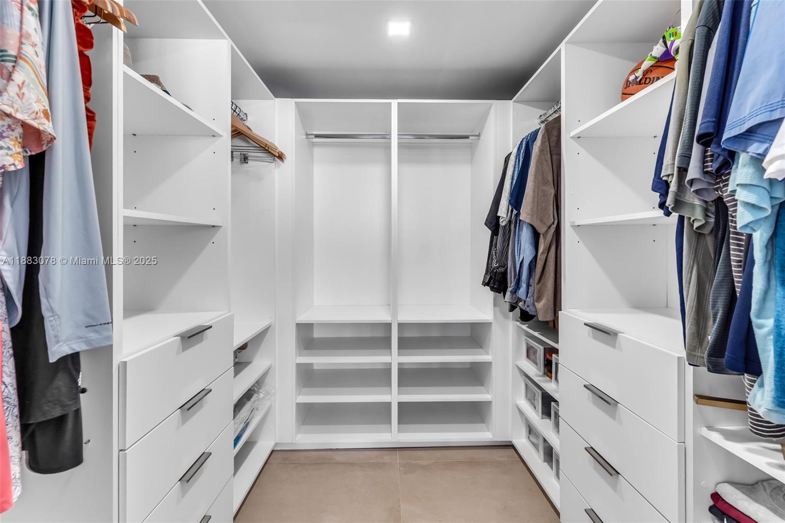 5838 CONDOMINIUM REGENCY T - Residential