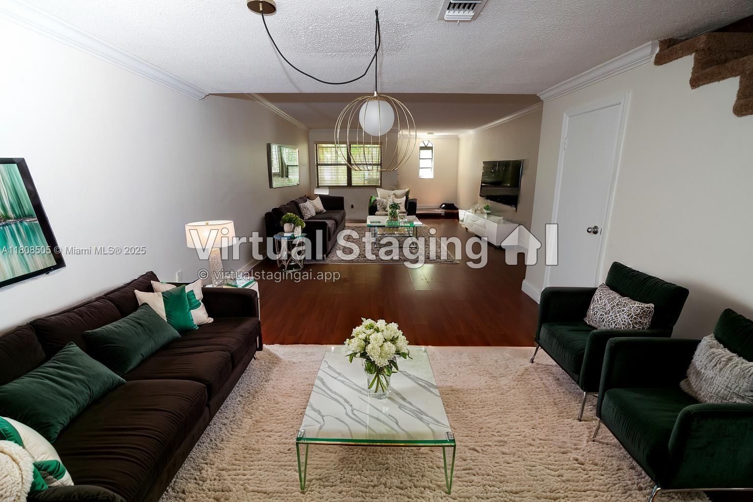 1607 NE 105th St 3-7