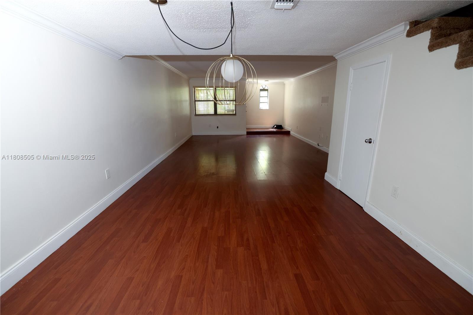 1607 NE 105th St 3-7