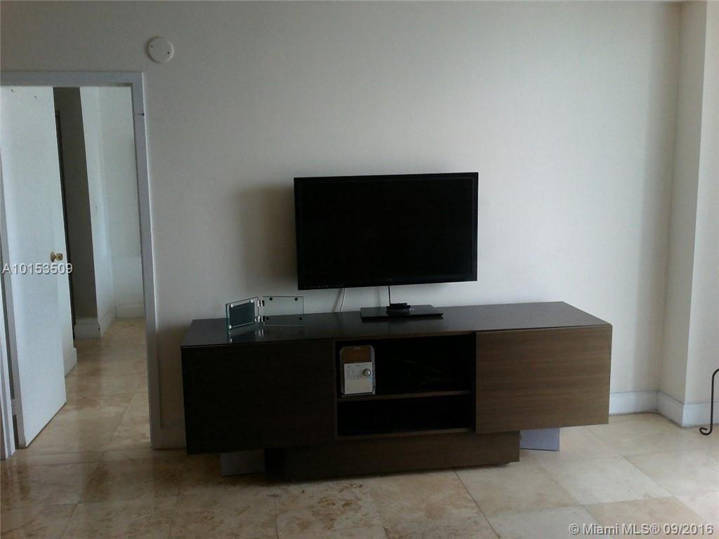 SAILBOAT CAY - Residential Lease