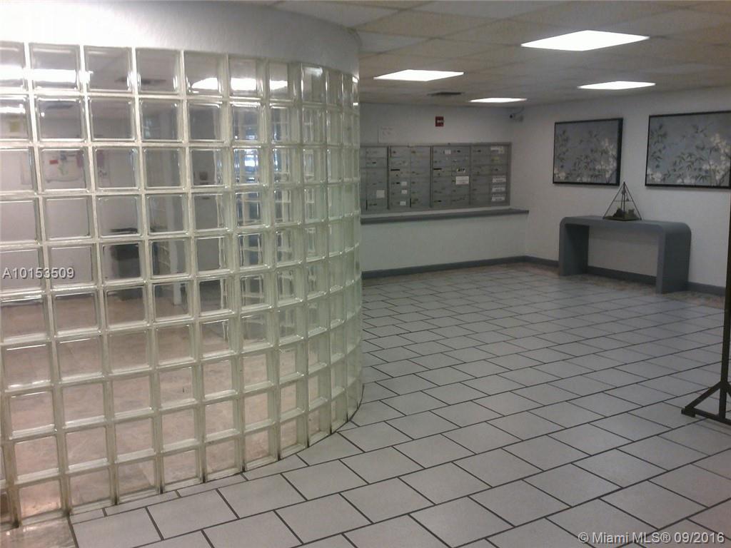 SAILBOAT CAY - Residential Lease