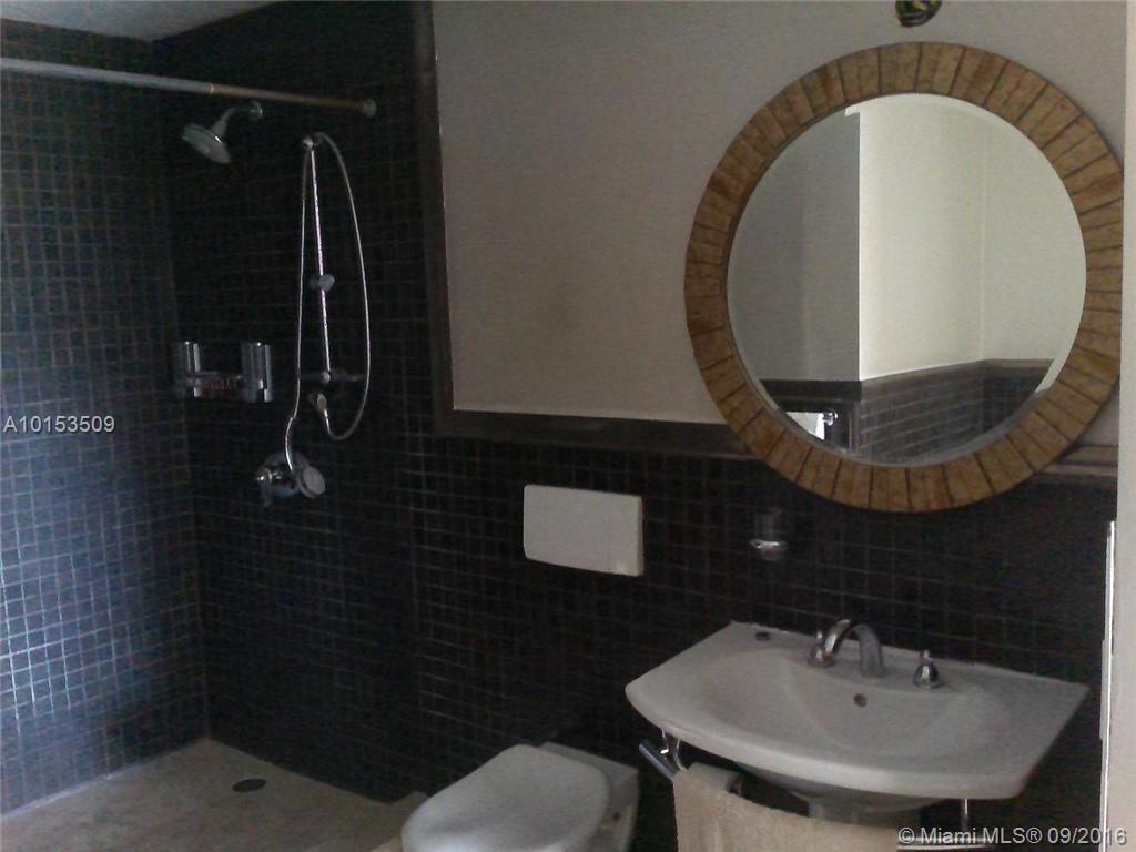 SAILBOAT CAY - Residential Lease