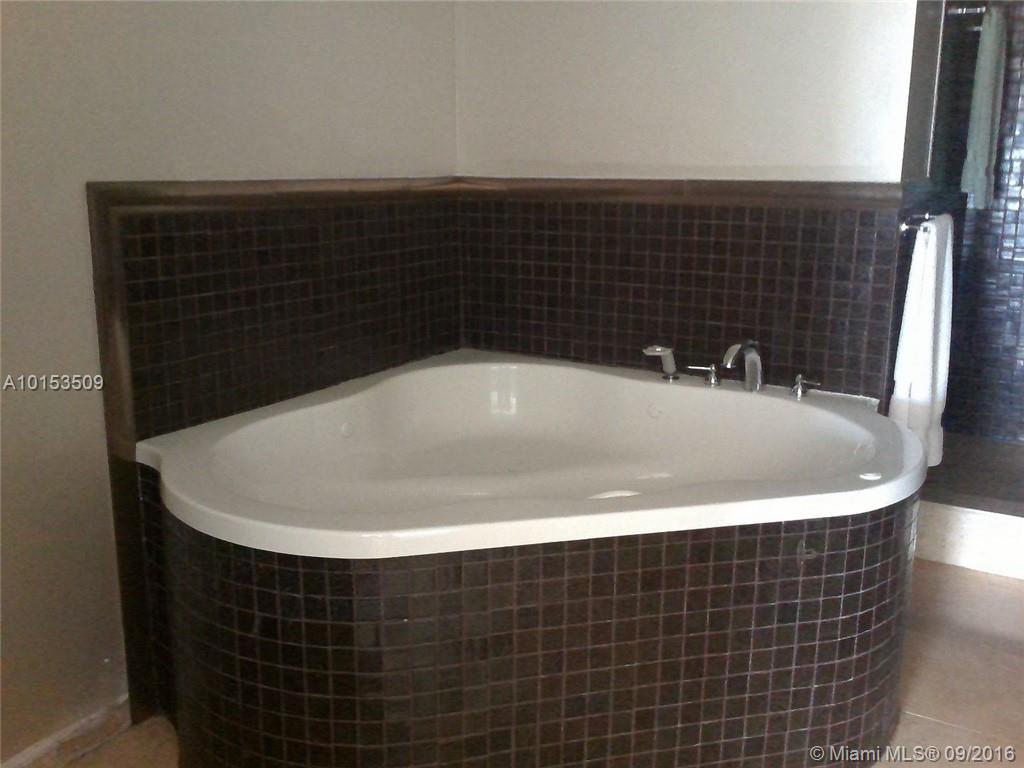 SAILBOAT CAY - Residential Lease