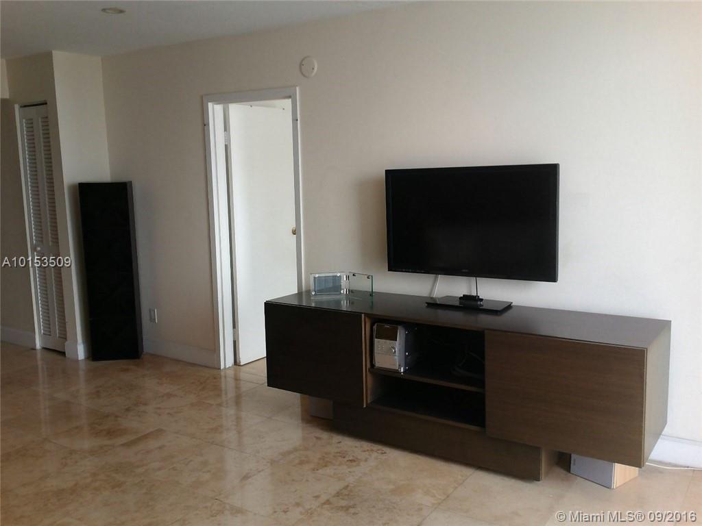 SAILBOAT CAY - Residential Lease