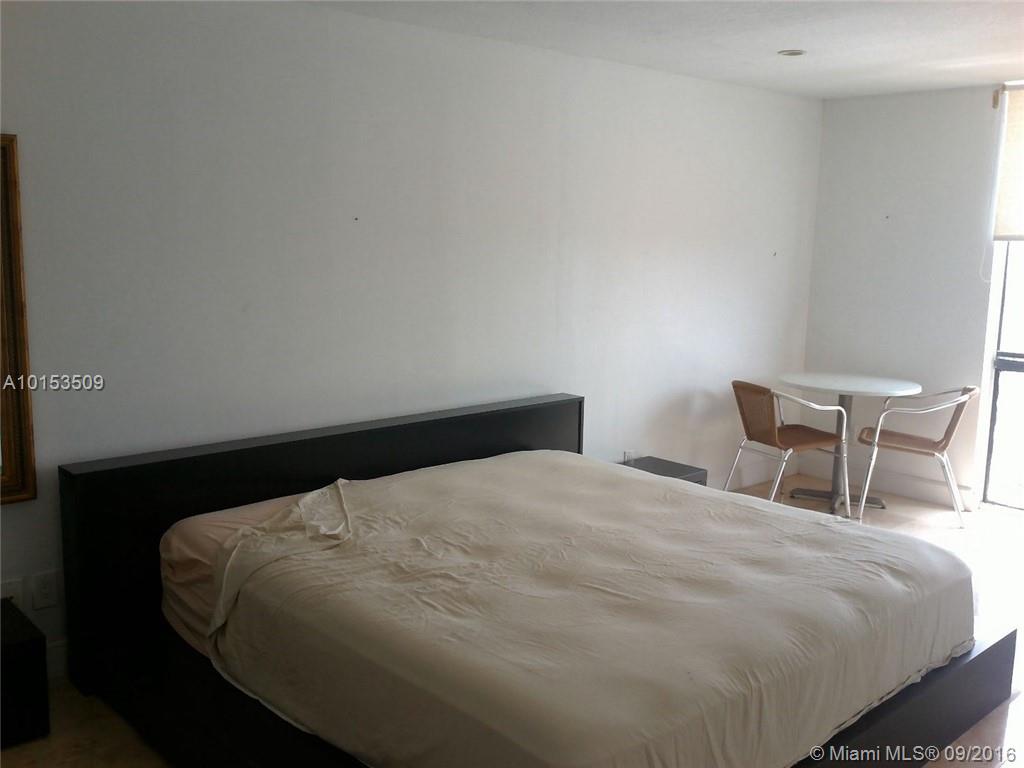 SAILBOAT CAY - Residential Lease