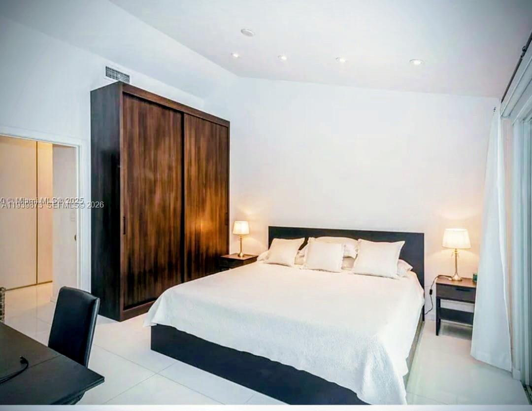 LE PHARE KEY BISCAYNE CON - Residential