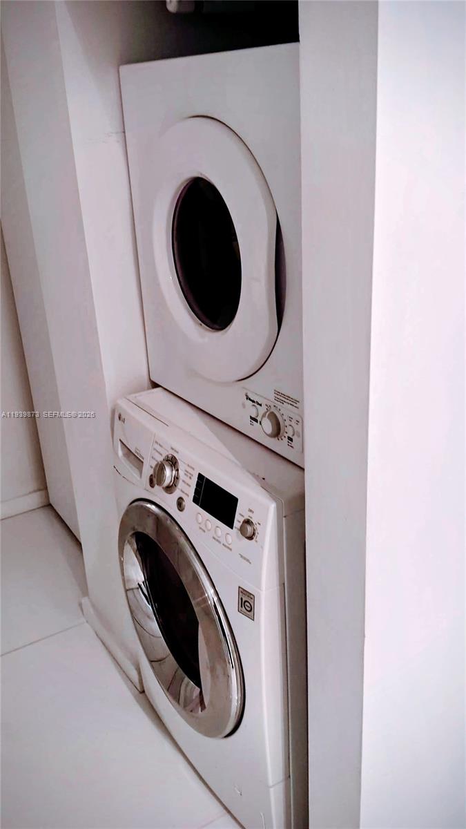 LE PHARE KEY BISCAYNE CON - Residential