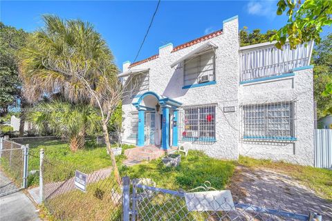 1725 NW 19th St Miami FL 33125