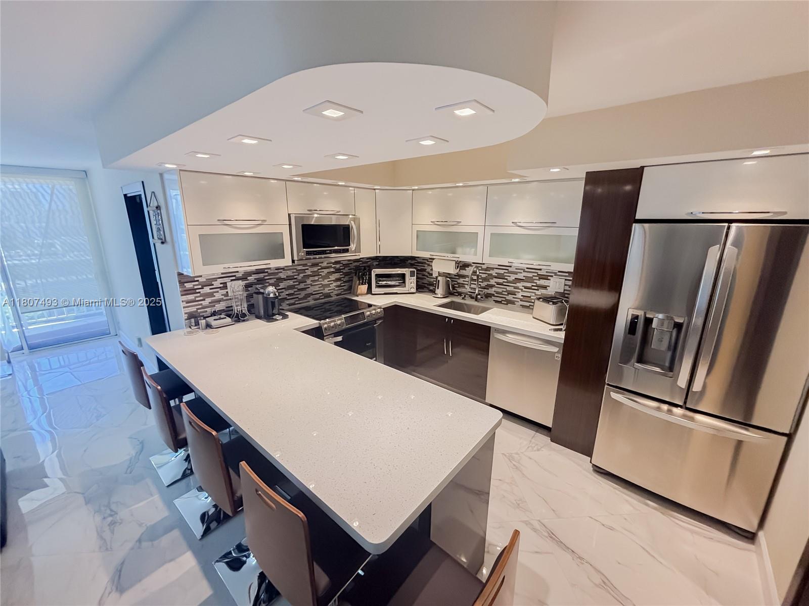 231 174th St 1505, Sunny Isles Beach, Miami-Dade County, Florida - 1 Bedrooms  
2 Bathrooms - 