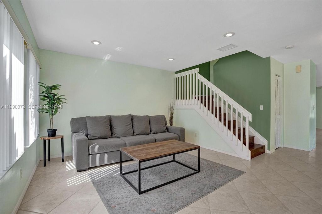 Photo of 1726 SW 110th Ter, Davie, FL 33324 (MLS # A11990373)