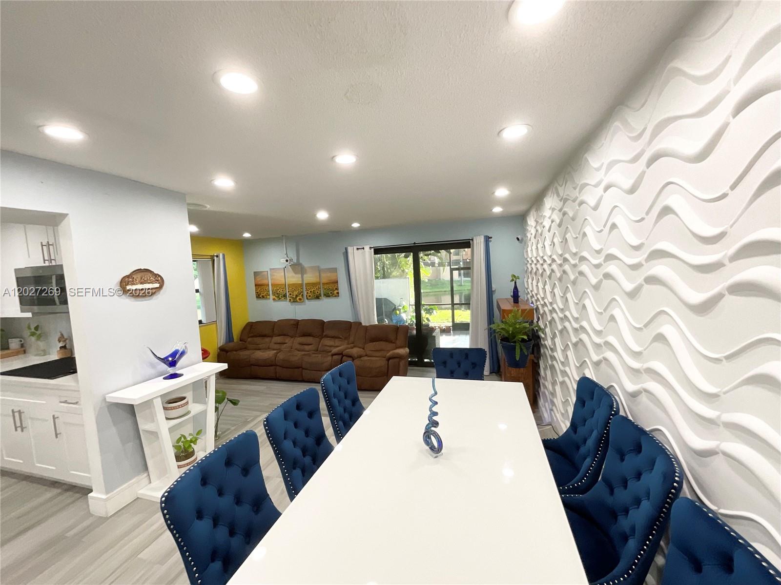 WESTVIEW CONDOMINIUM NO T - Residential
