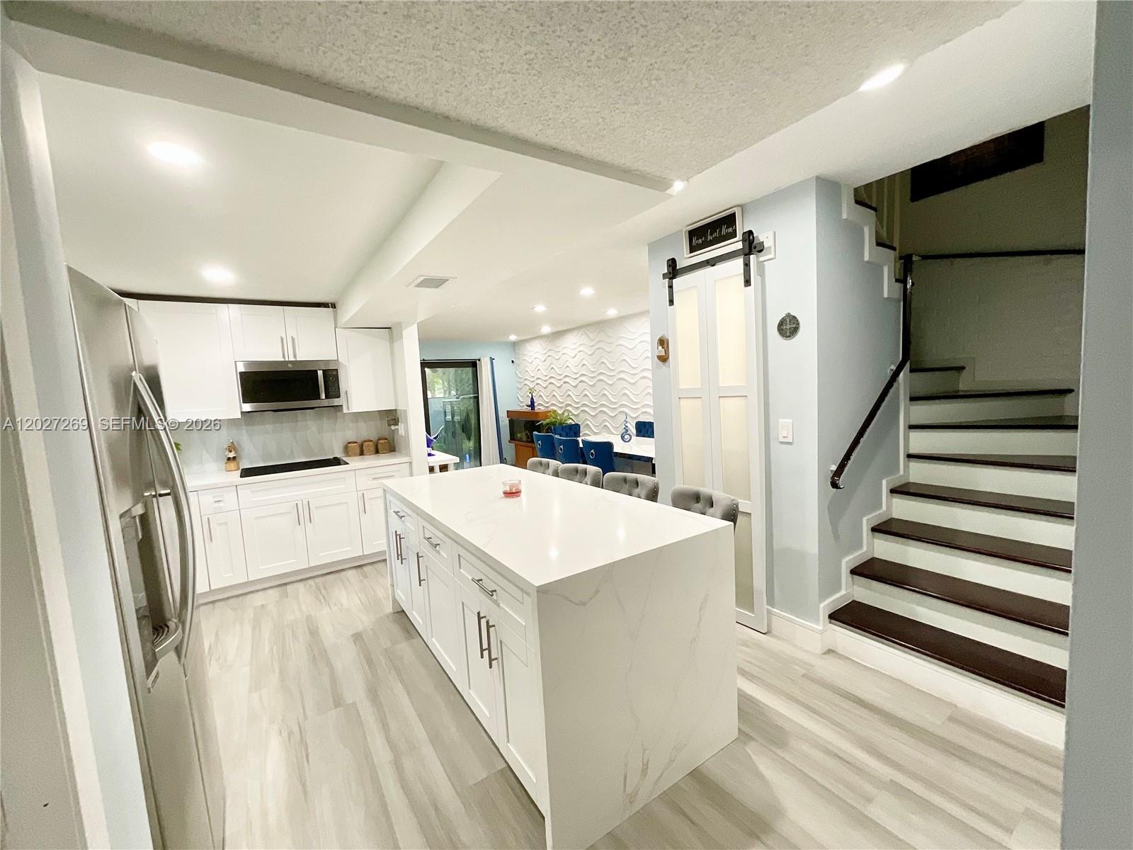 WESTVIEW CONDOMINIUM NO T - Residential