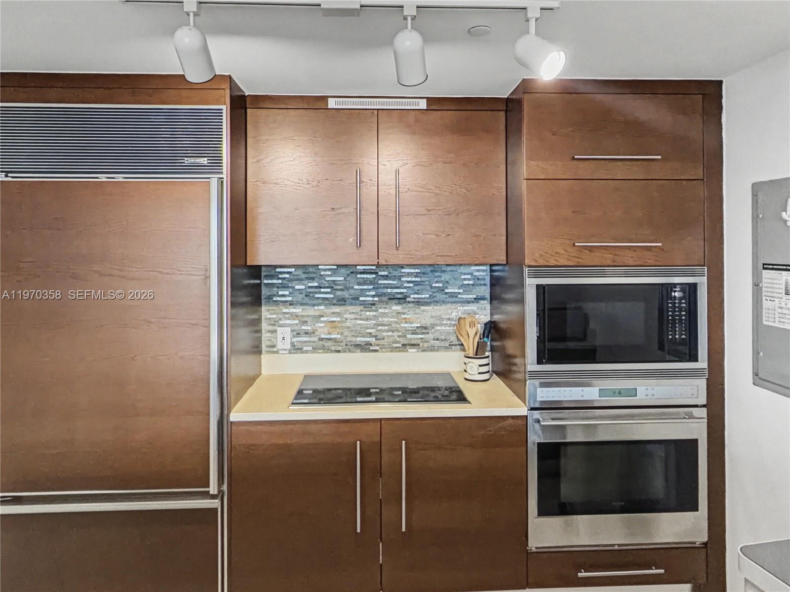 465 Brickell Ave 2705