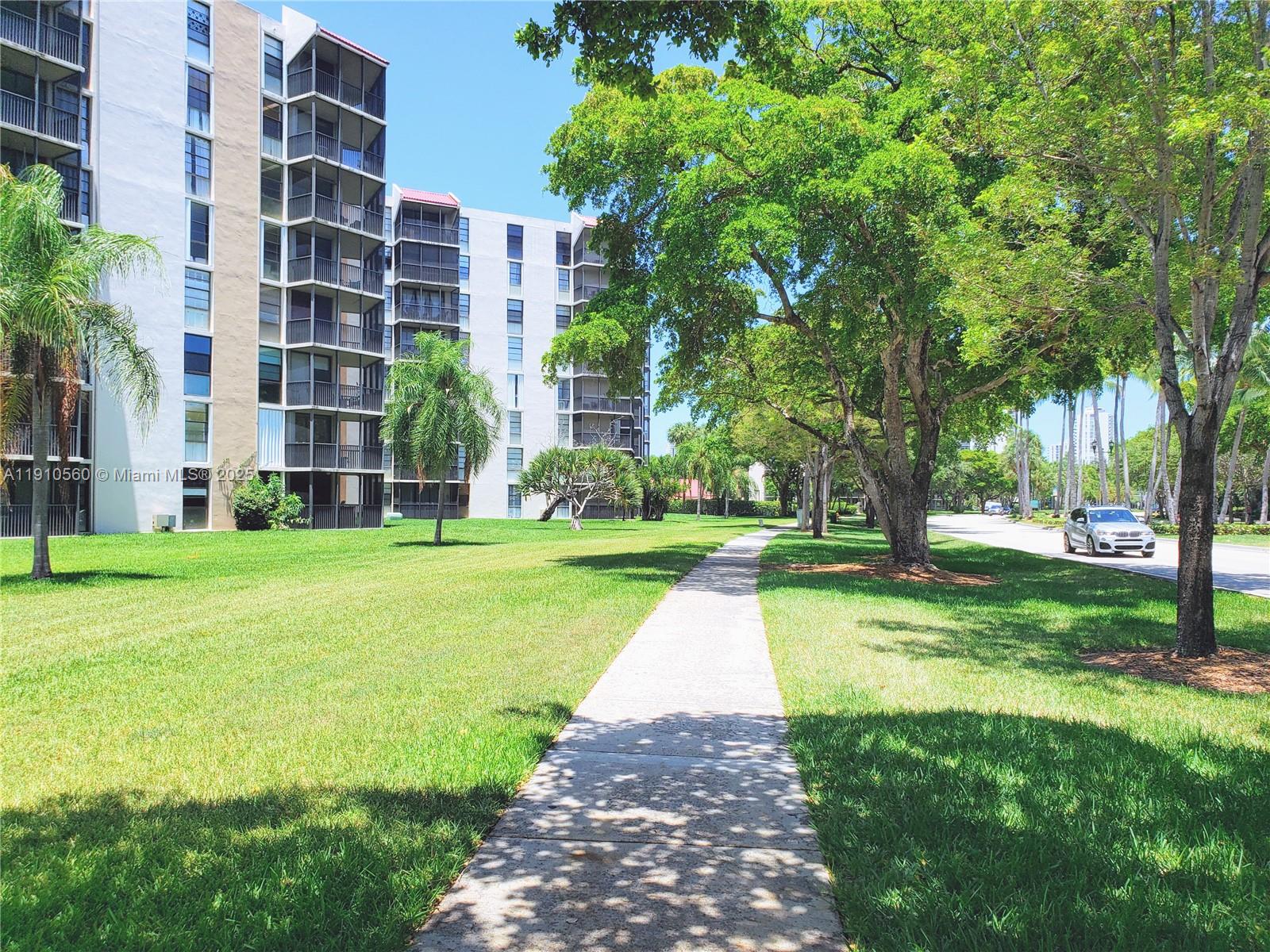 BRAVURA II CONDO - Residential Lease