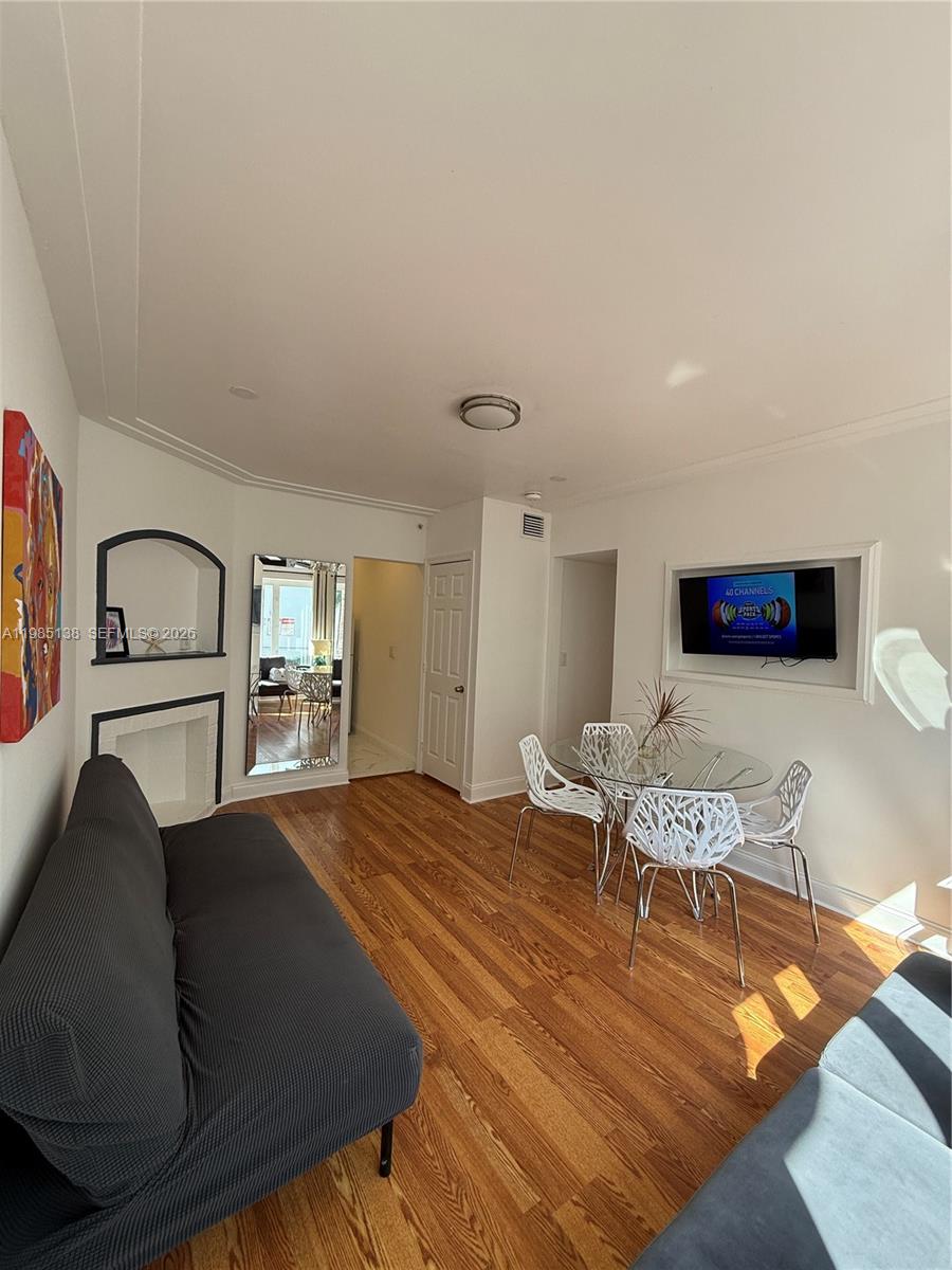 LINCOLN SUB - Residential Lease