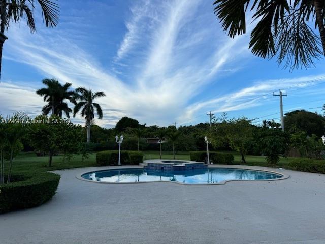 MILLER DRIVE ESTATES - Residential