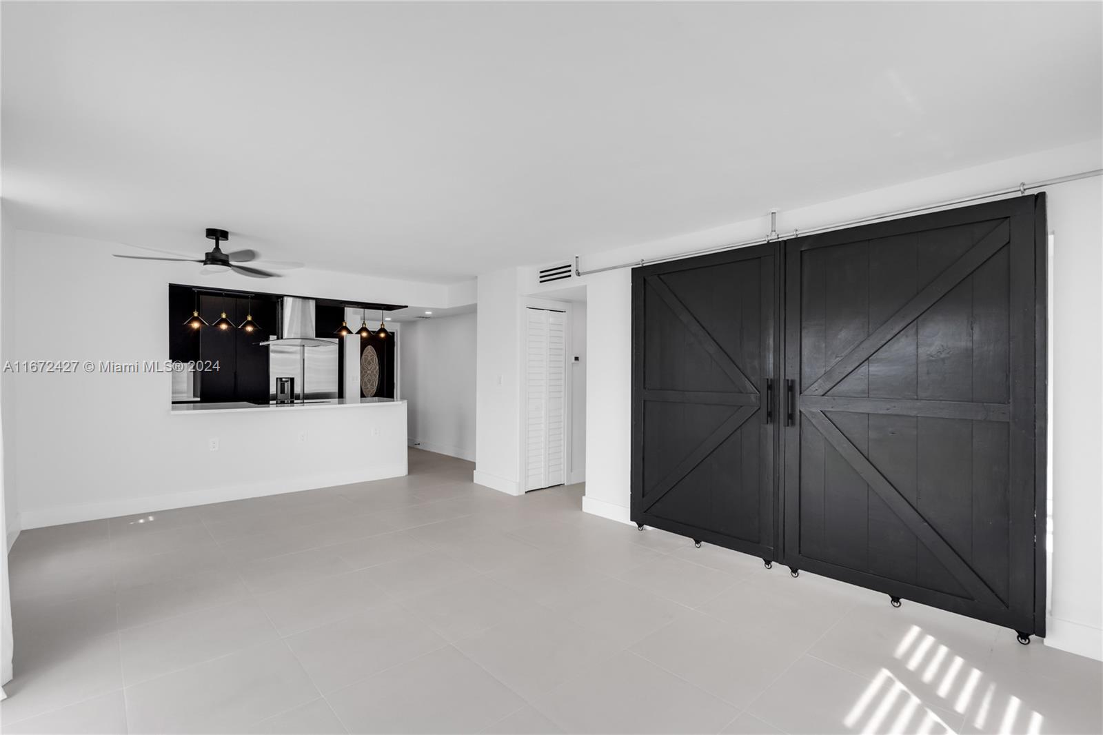 DOMINO TWO CONDO - Residential