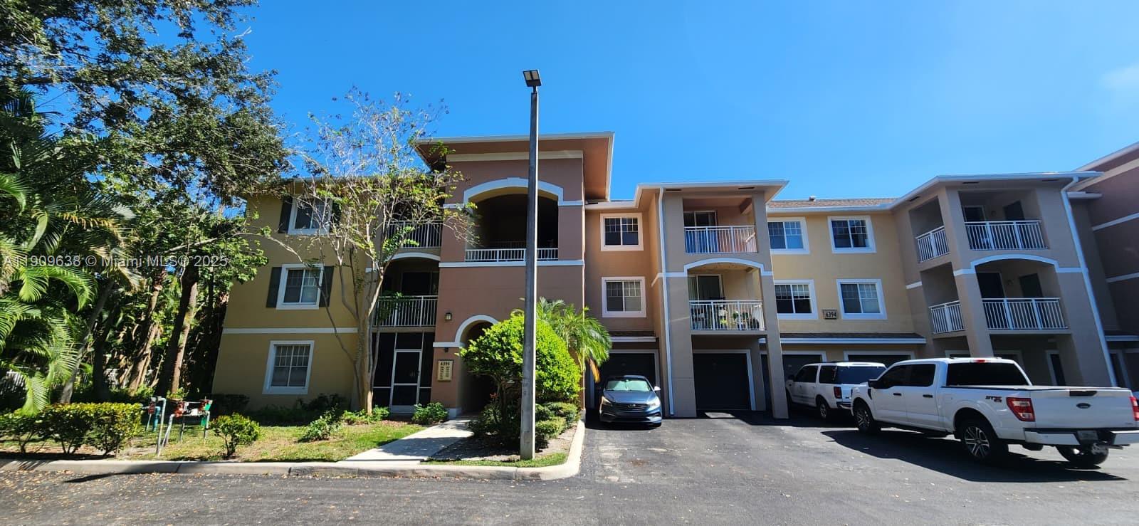 VILLAS AT EMERALD DUNES C - Residential Lease