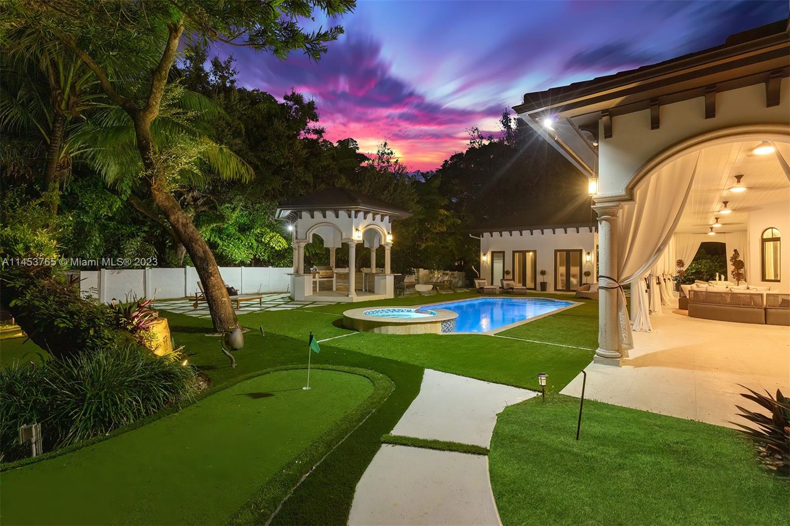 PALM MIAMI AMD - Residential