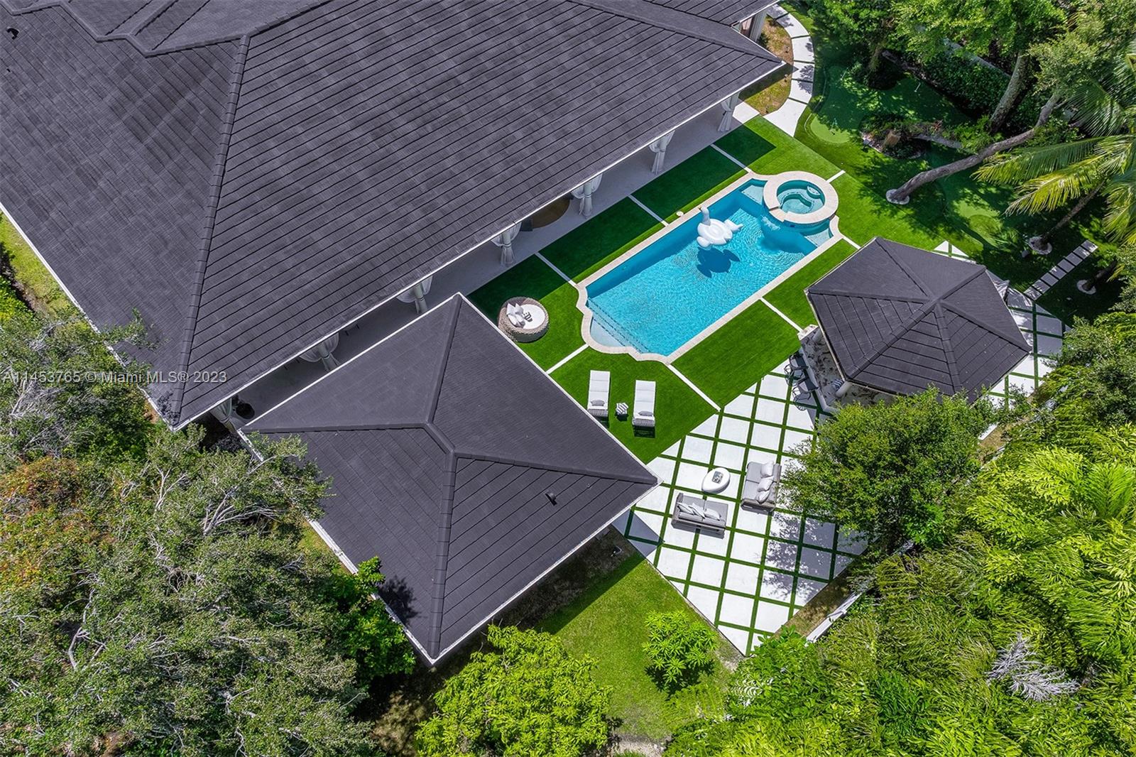 PALM MIAMI AMD - Residential