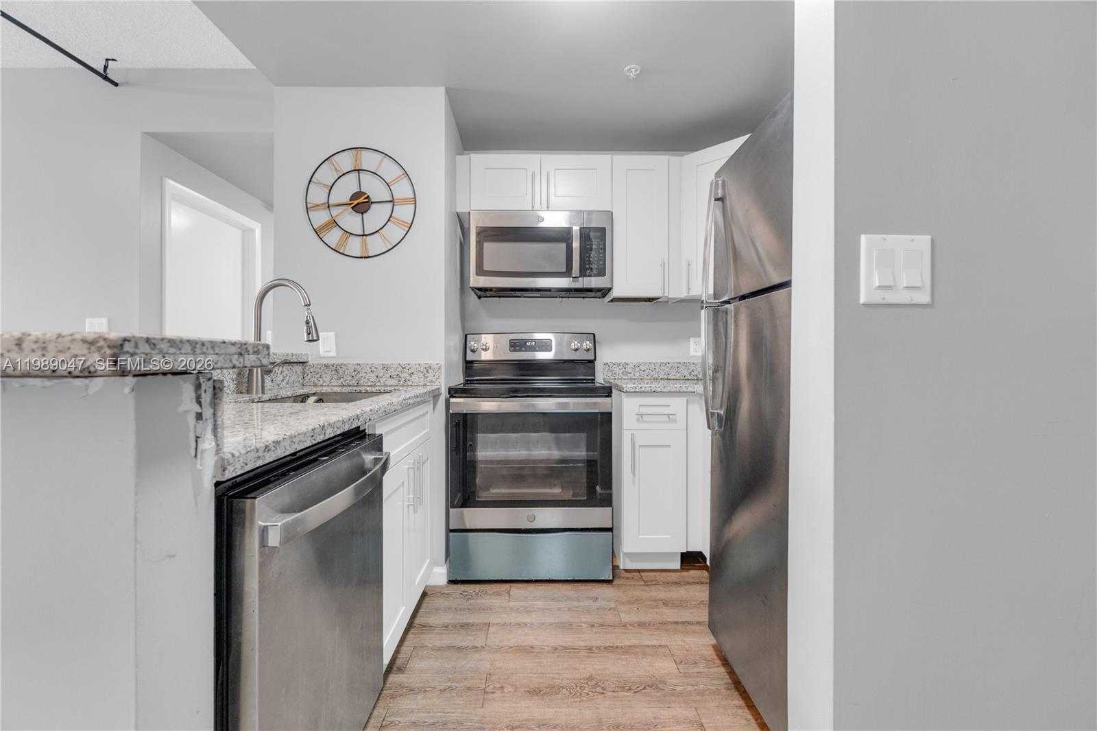 185 SE 14th Ter 1611