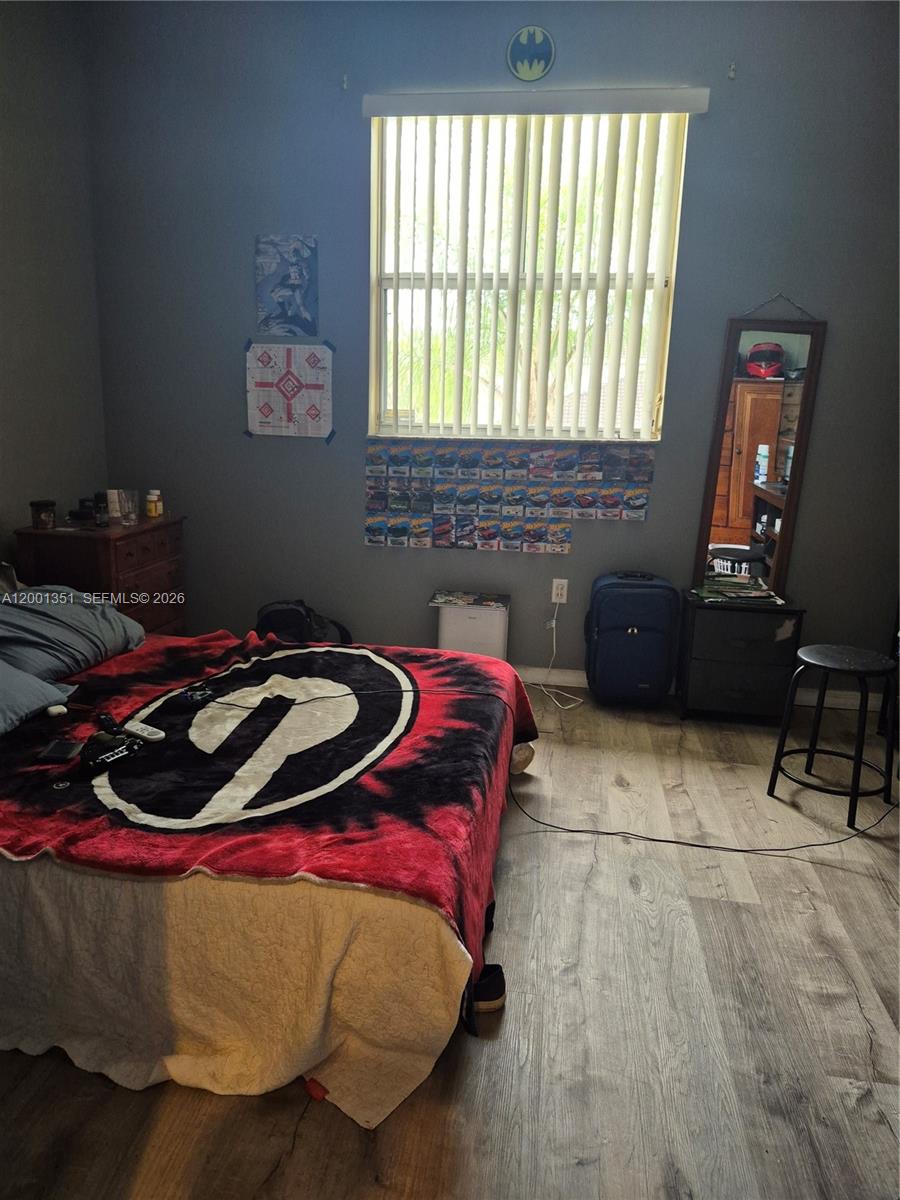 MARBELLA BAY - Residential