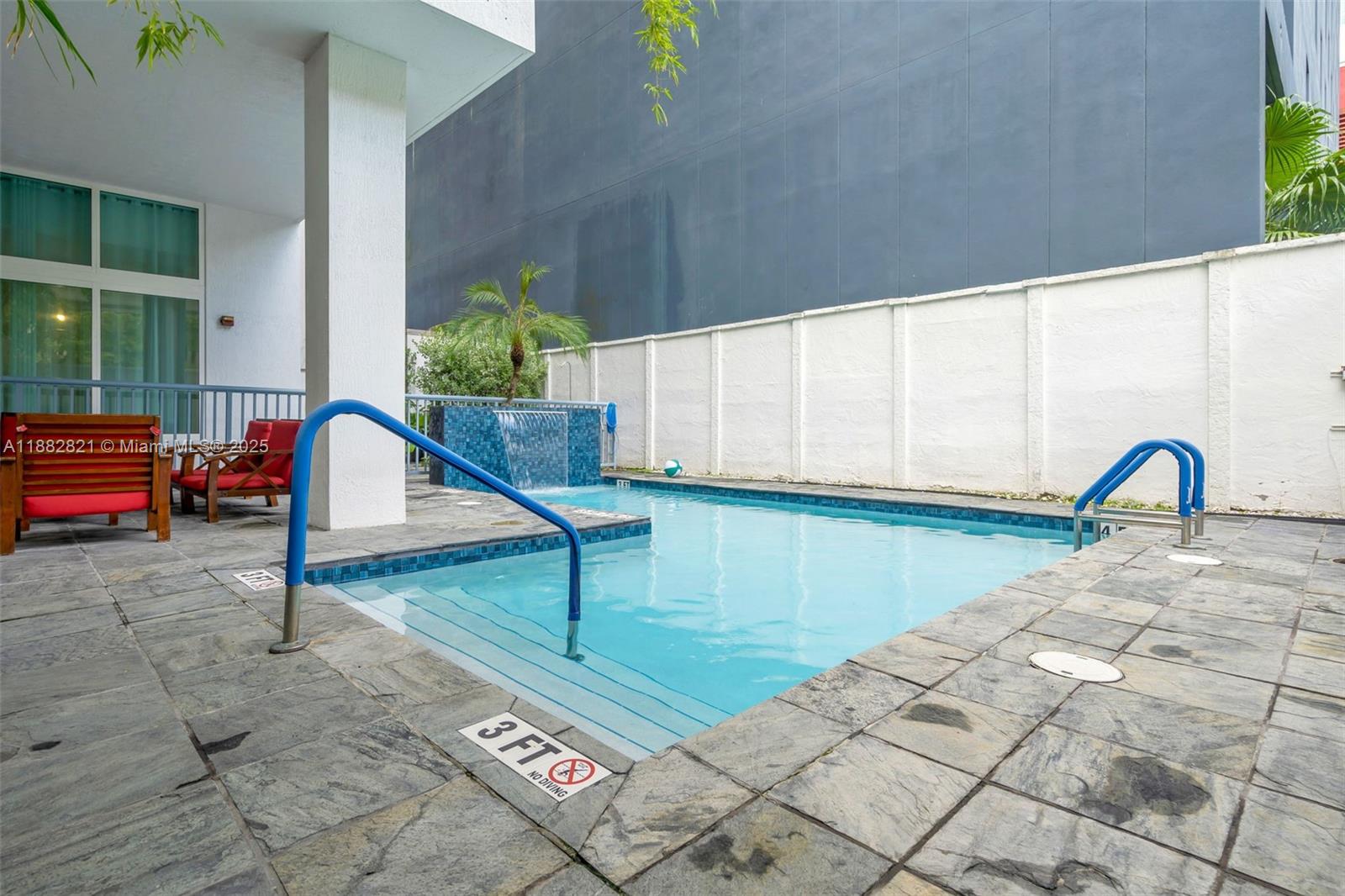 THE LOFT DOWNTOWN CONDO - Residential