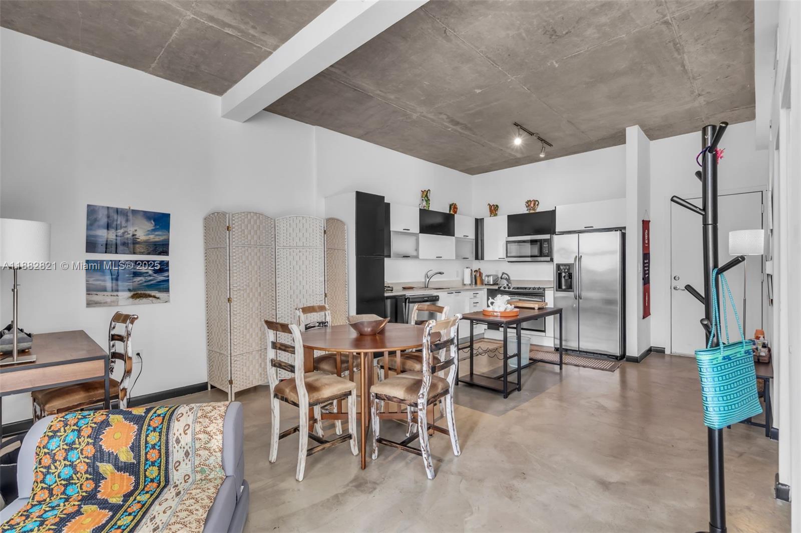 234 NE 3rd St 2104