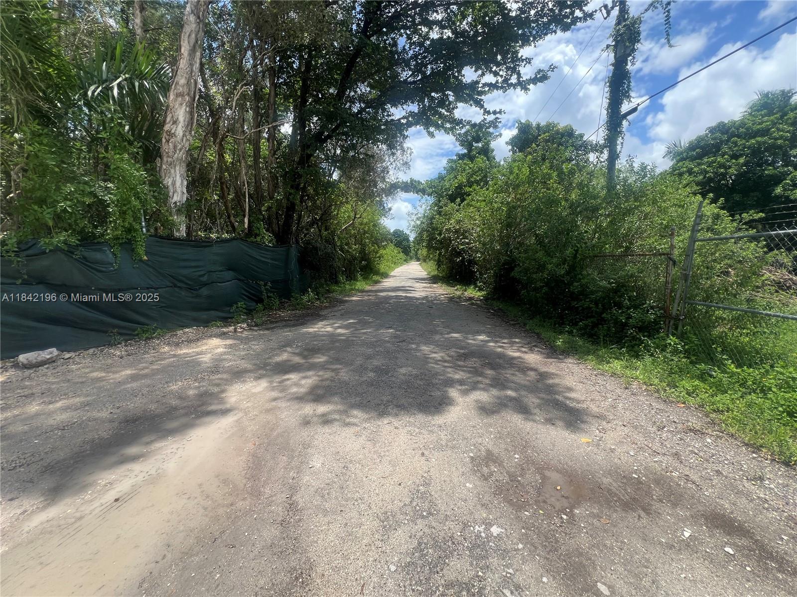 FLORIDA FRUIT LAND COMPAN - Land