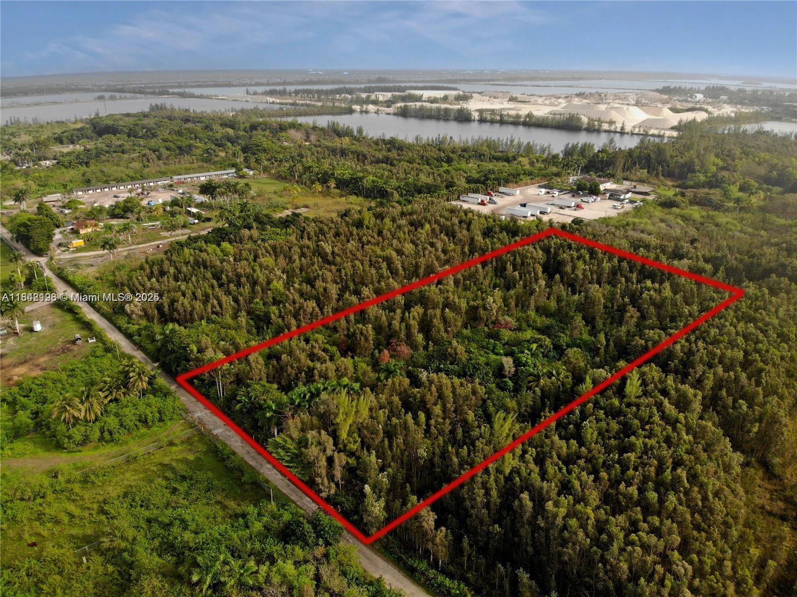 FLORIDA FRUIT LAND COMPAN - Land